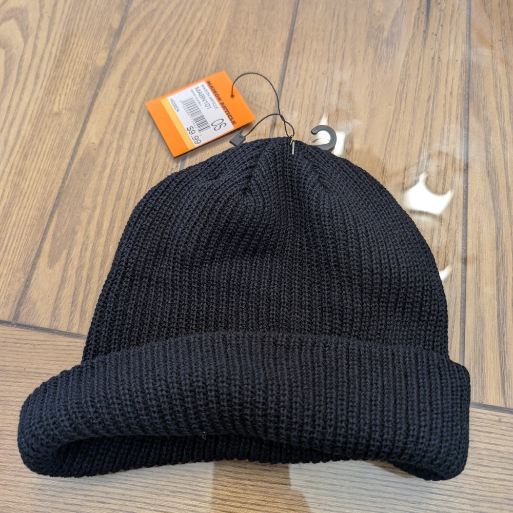 Maison Article M.A. Black Hat Mens Lifestyle Beanie